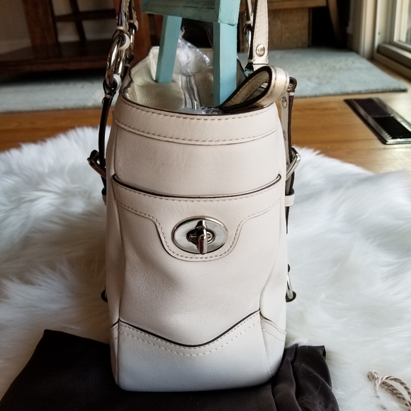 Coach Leather White Gold Tote Purse w/ Dust Bag - Picture 9 of 12